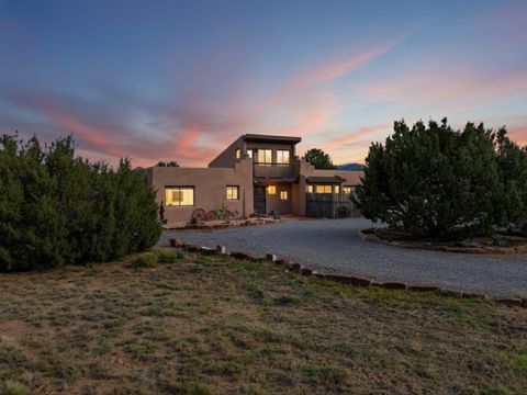 Photo of 8 Carlito Rd, Santa Fe, NM 87508 (MLS # 202504886)