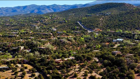 Homes For Sale - 946 Cerro De La Paz<br/> Santa Fe County, Santa Fe, NM 87501