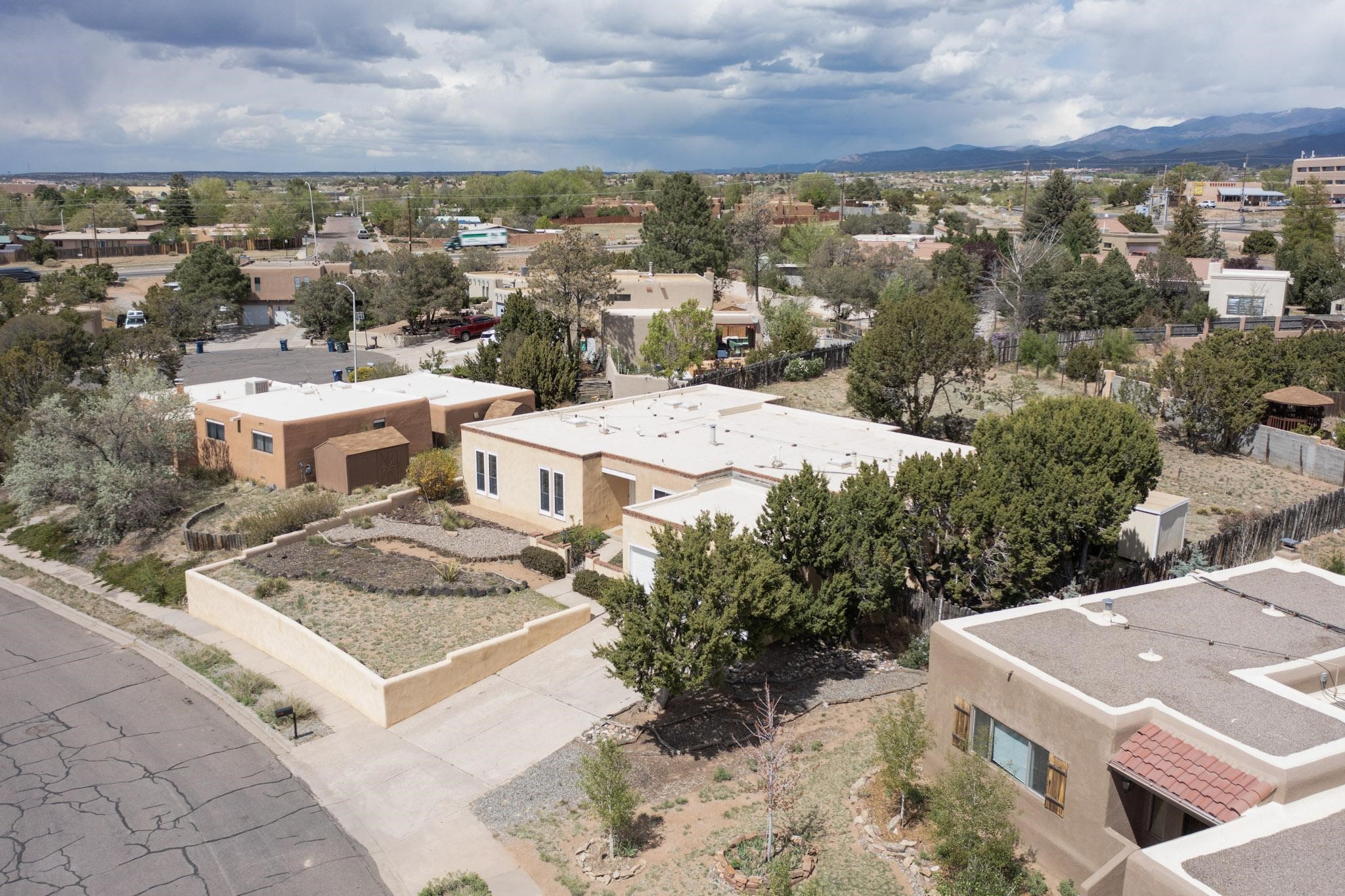 2811 Calle Calmo, Santa Fe, New Mexico image 47