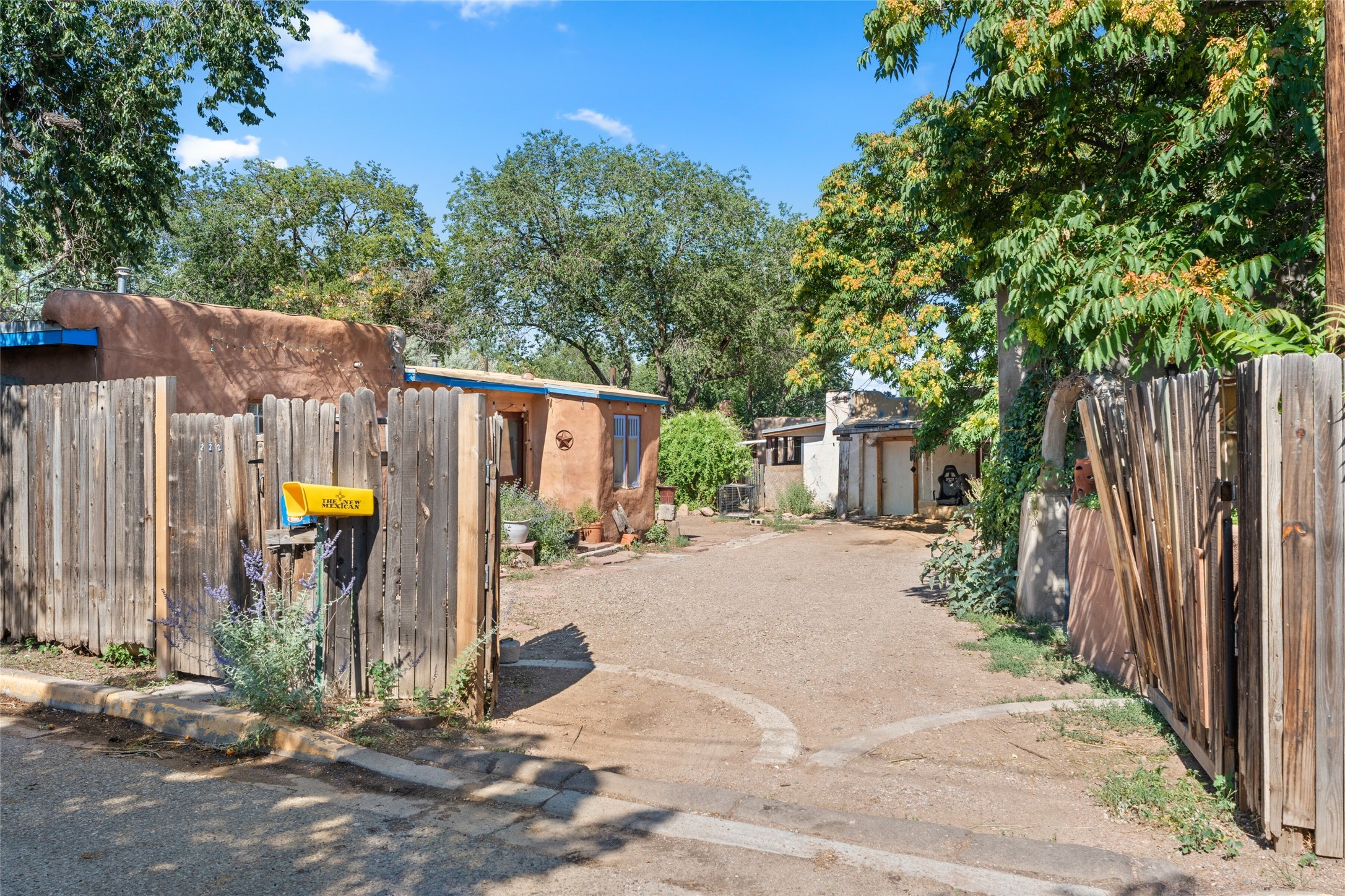 222 Polaco St, Santa Fe, New Mexico image 2