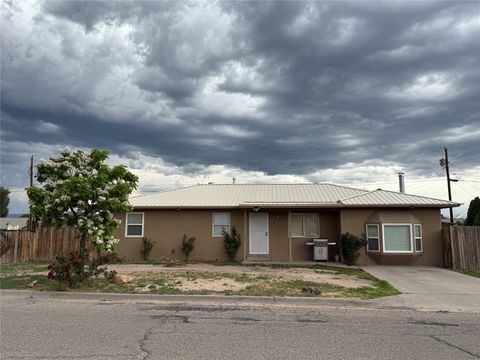 526 Camino Arbolera, Espanola, NM 87532 - #: 202502392