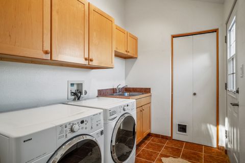 Tiny photo for 257 Camino Los Abuelos, Santa Fe, NM 87508 (MLS # 202502570)