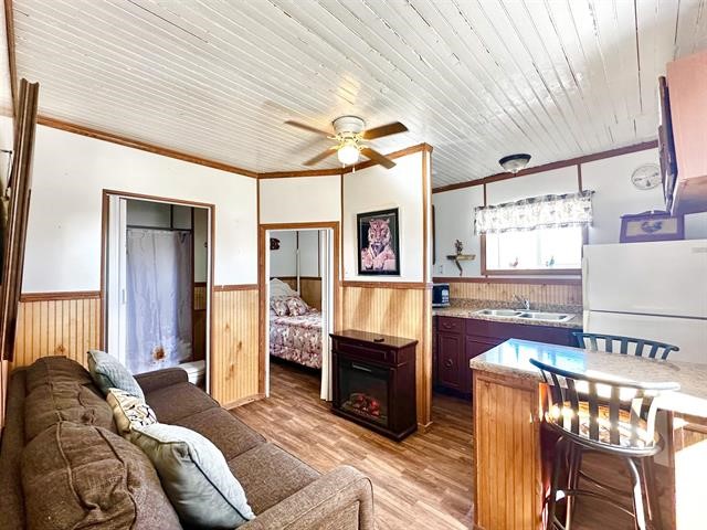 Ojo Sarco, New Mexico 97521, United States, 3 Bedrooms Bedrooms, ,3 BathroomsBathrooms,Residential,Active,68778