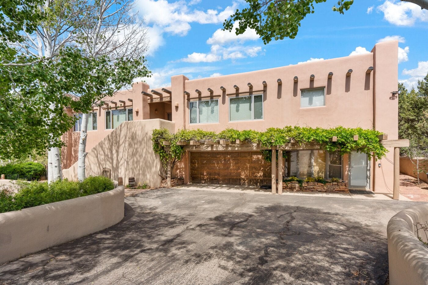 1281 Este Lane, Santa Fe, New Mexico image 2
