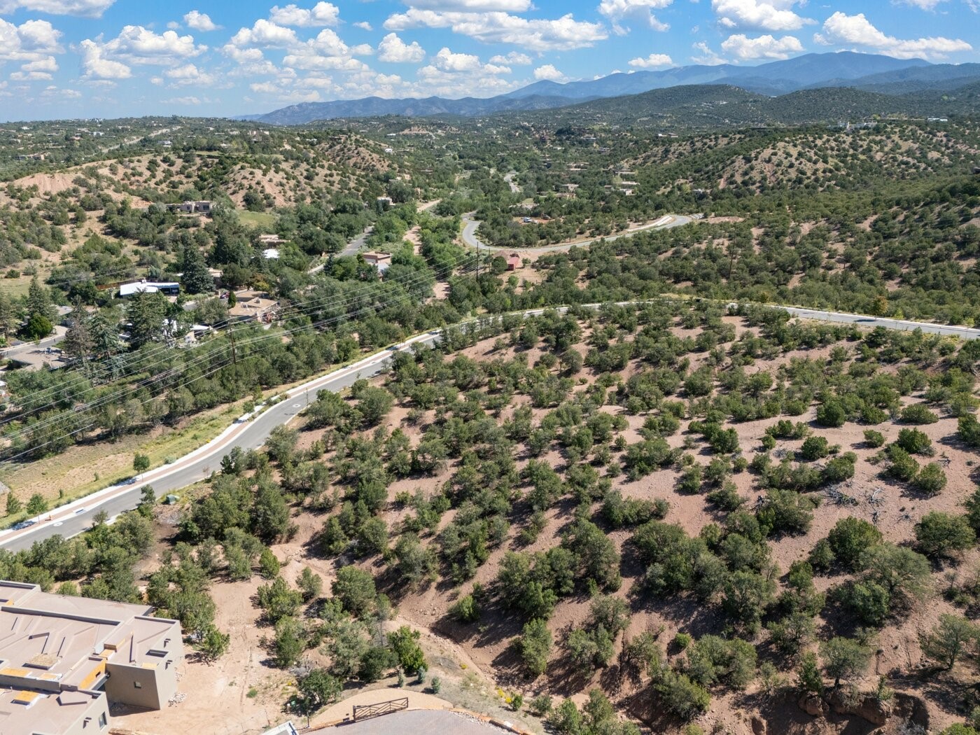 555 Calle Mirasol, Santa Fe, New Mexico image 21