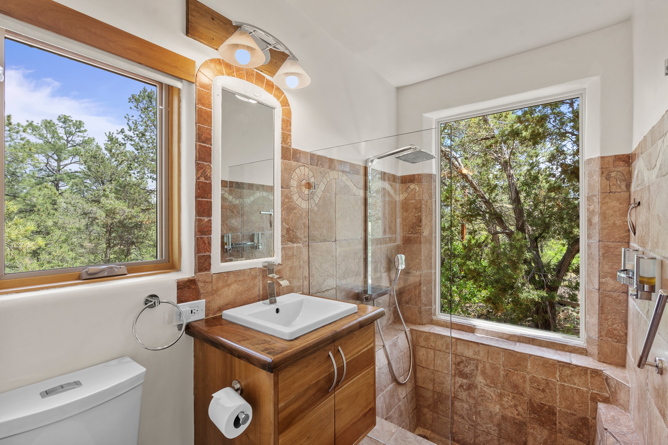 Santa Fe, New Mexico 87505, United States, 4 Bedrooms Bedrooms, ,4 BathroomsBathrooms,Residential,Active,146806