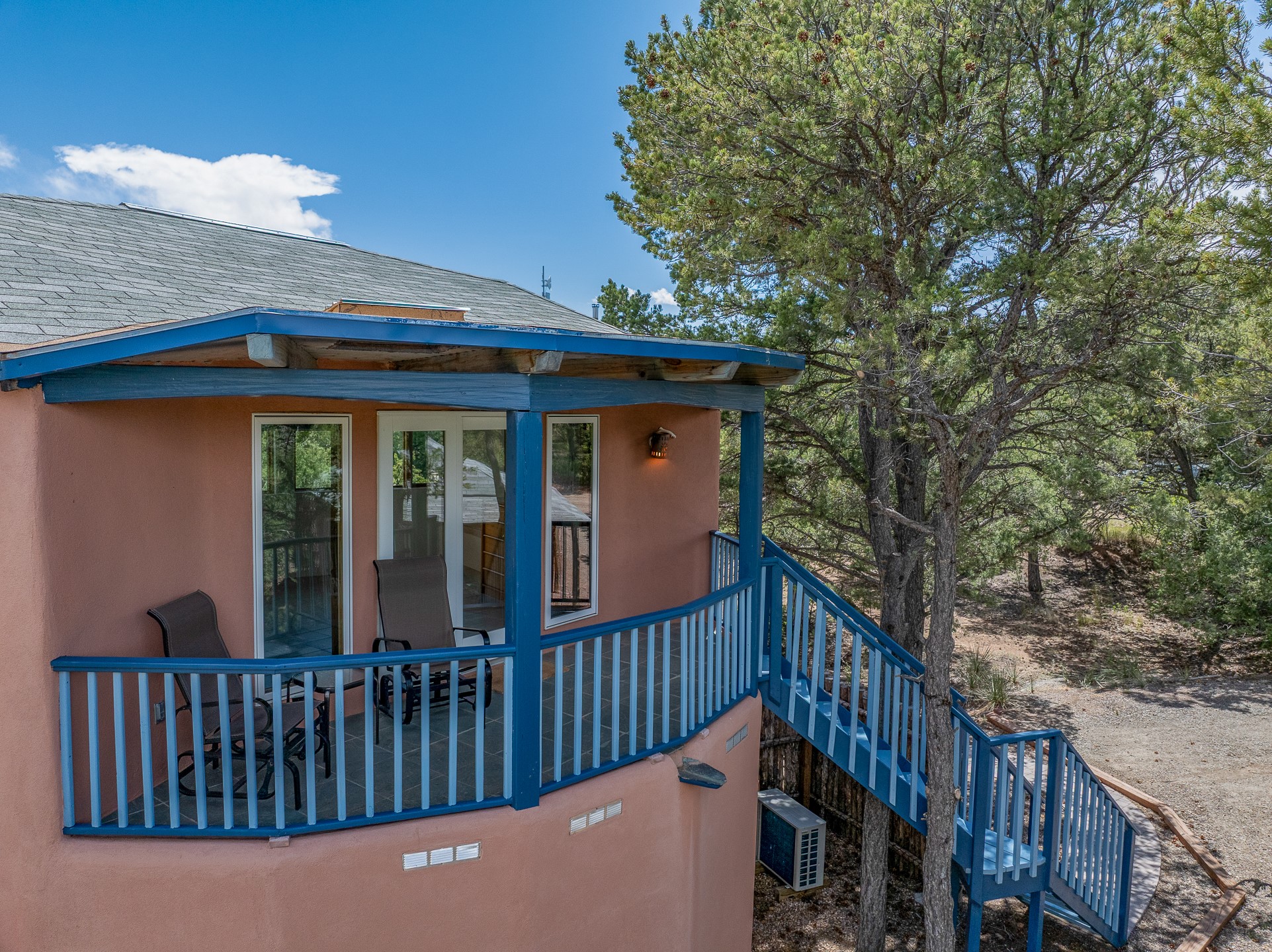 Santa Fe, New Mexico 87505, United States, 4 Bedrooms Bedrooms, ,4 BathroomsBathrooms,Residential,Active,146806