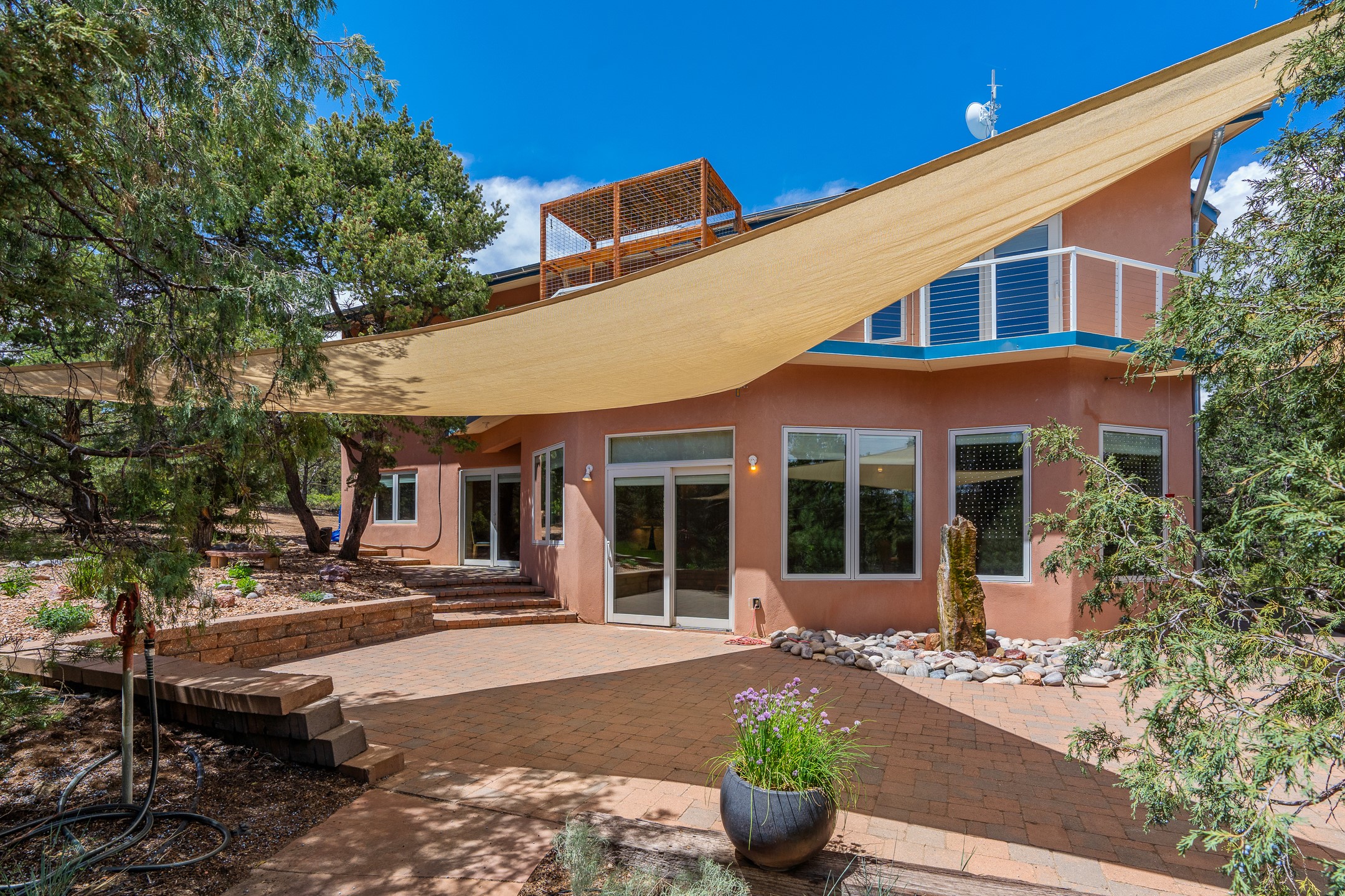 Santa Fe, New Mexico 87505, United States, 4 Bedrooms Bedrooms, ,4 BathroomsBathrooms,Residential,Active,146806