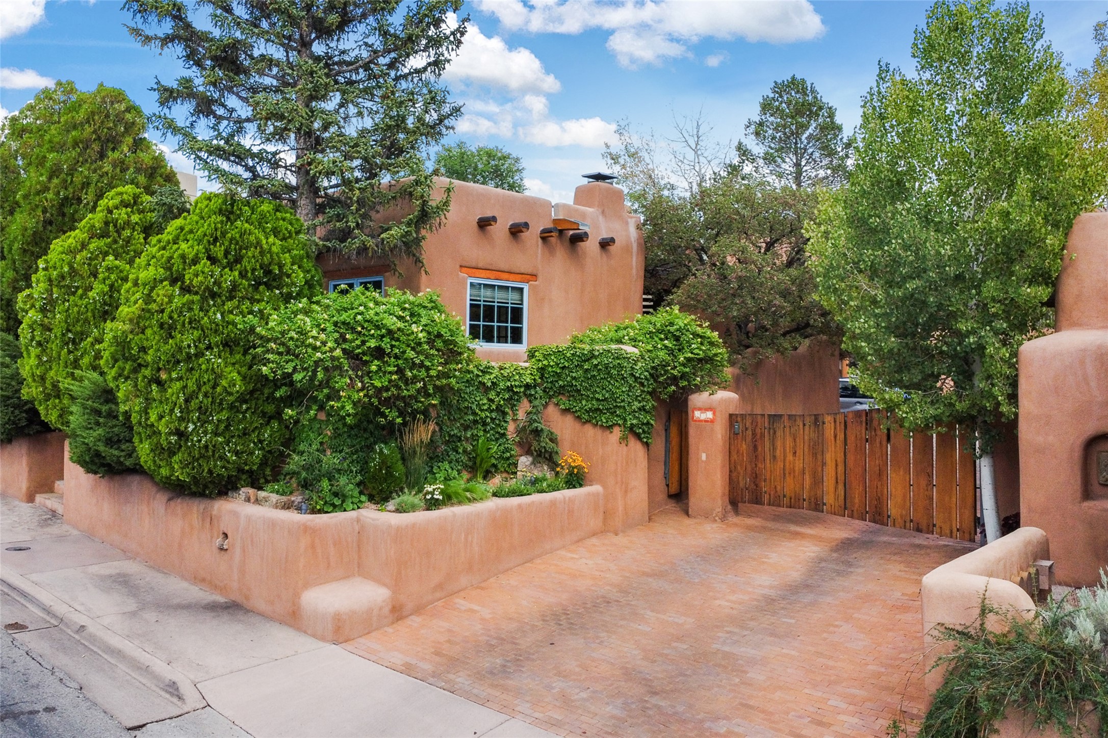 333 Otero Street #1, Santa Fe, New Mexico image 1