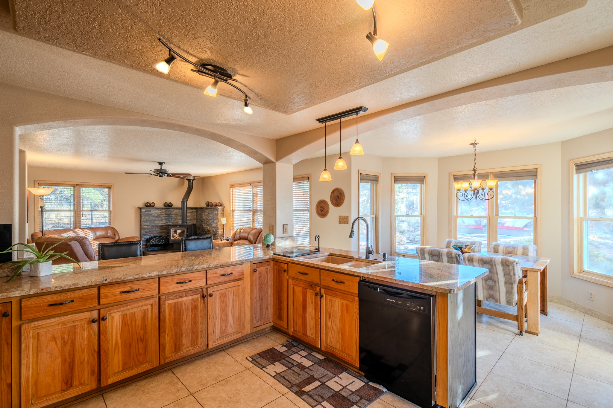 37 Paseo Del Pinon, Santa Fe, New Mexico image 19