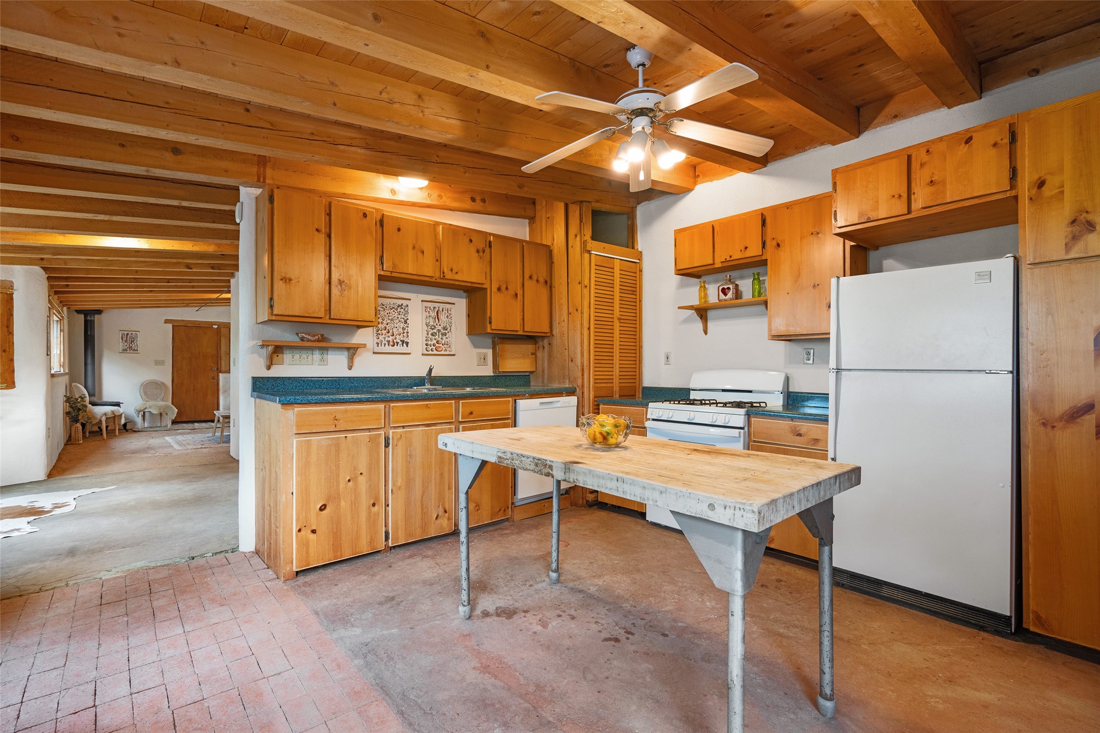 Pena Blanca, New Mexico 87041, United States, 1 Bedroom Bedrooms, ,1 BathroomBathrooms,Residential,Active,207944