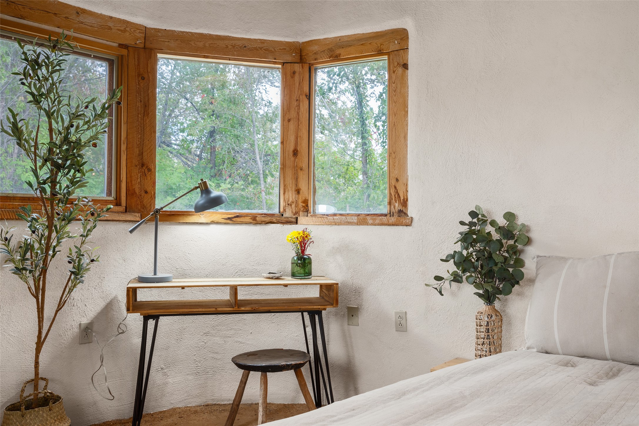 Pena Blanca, New Mexico 87041, United States, 1 Bedroom Bedrooms, ,1 BathroomBathrooms,Residential,Active,207944