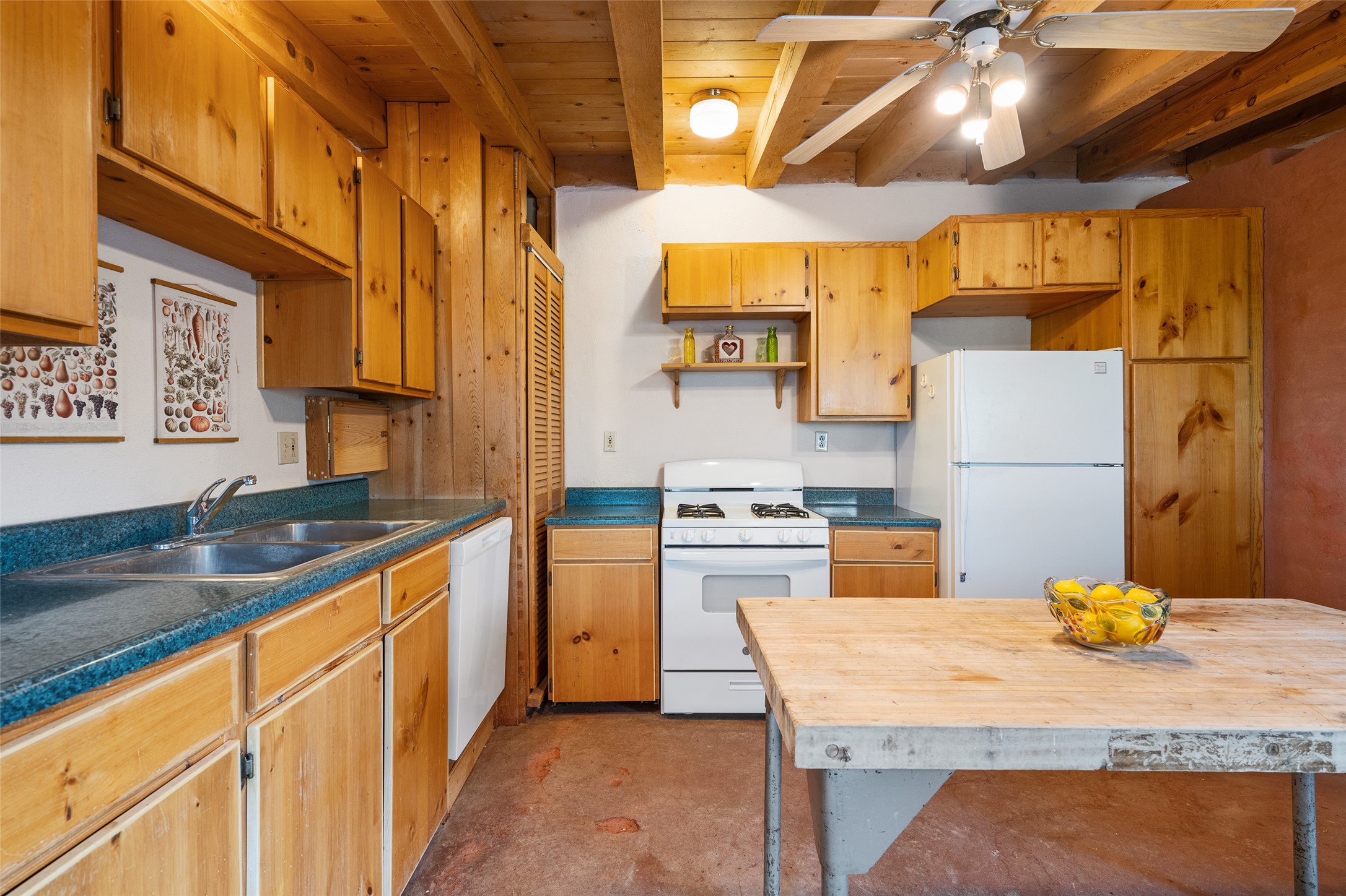 Pena Blanca, New Mexico 87041, United States, 1 Bedroom Bedrooms, ,1 BathroomBathrooms,Residential,Active,207944