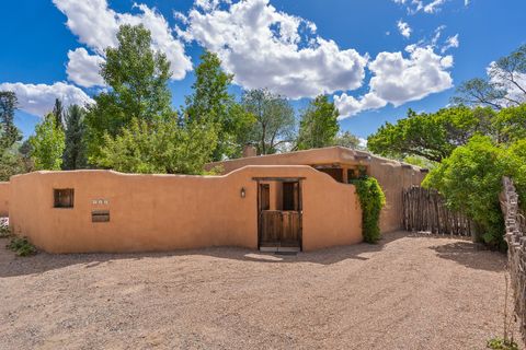 Homes For Sale - 414 Sosaya Lane<br/> Santa Fe County, Santa Fe, NM 87505