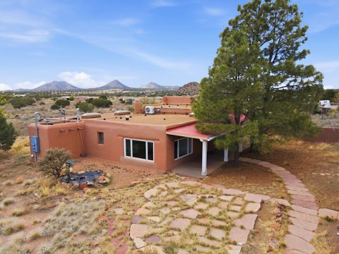 Tiny photo for 3 Apache Rd Rd, Santa Fe, NM 87508 (MLS # 202601605)