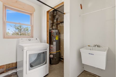 Tiny photo for 3 Apache Rd Rd, Santa Fe, NM 87508 (MLS # 202601605)