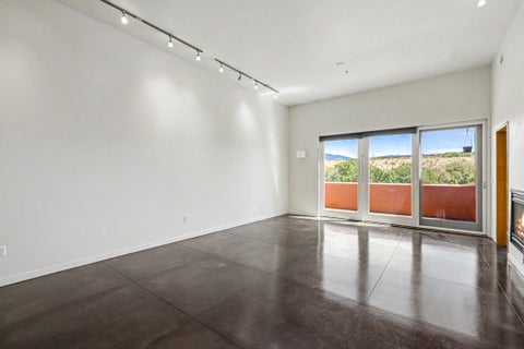 Condo For Sale - 604 Avenida Villa Hermosa #208<br/> Santa Fe County, Santa Fe, NM 87506