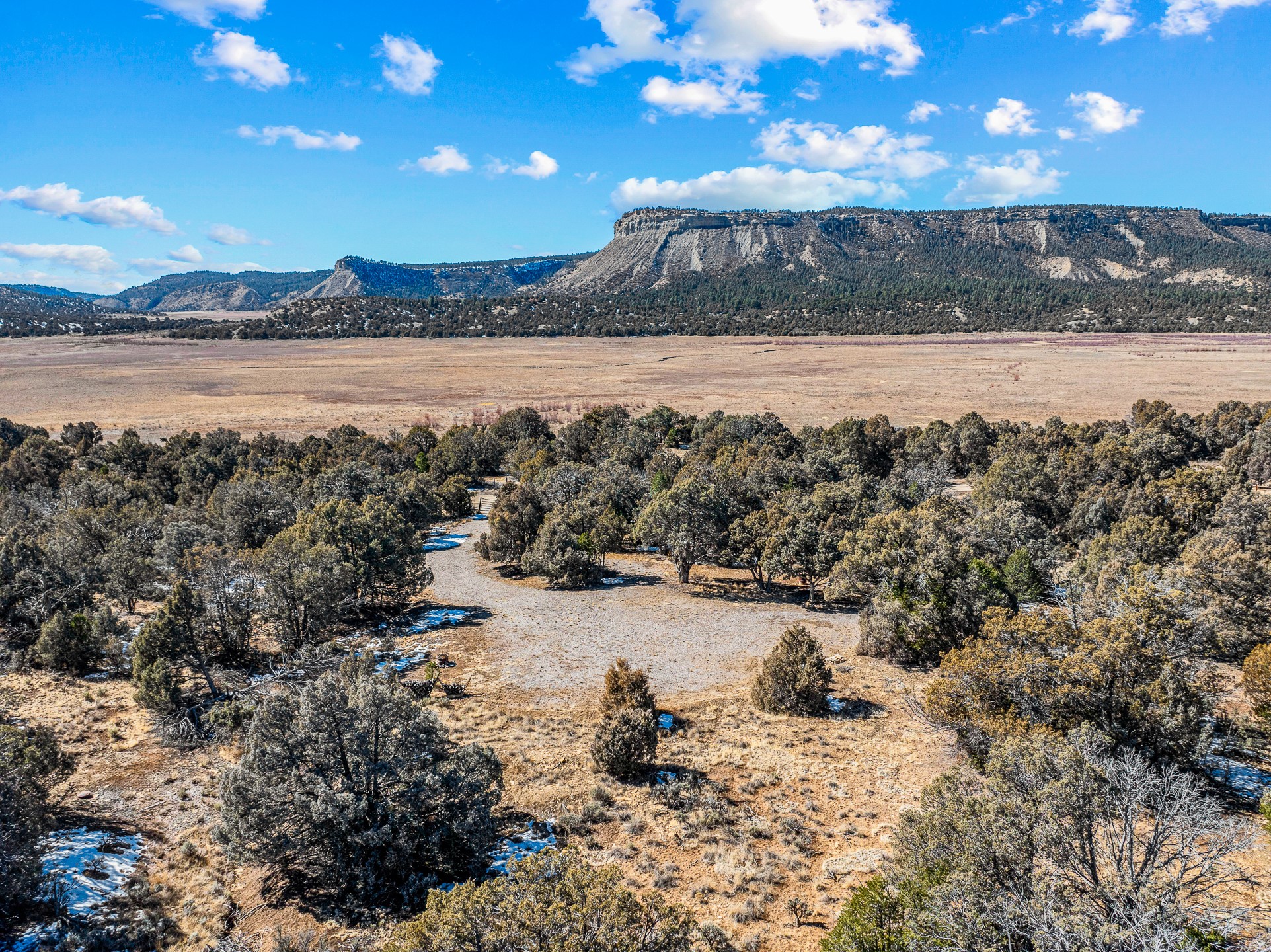 Los Ojos, New Mexico 87551, United States, 4 Bedrooms Bedrooms, ,3 BathroomsBathrooms,Residential,Active,89015