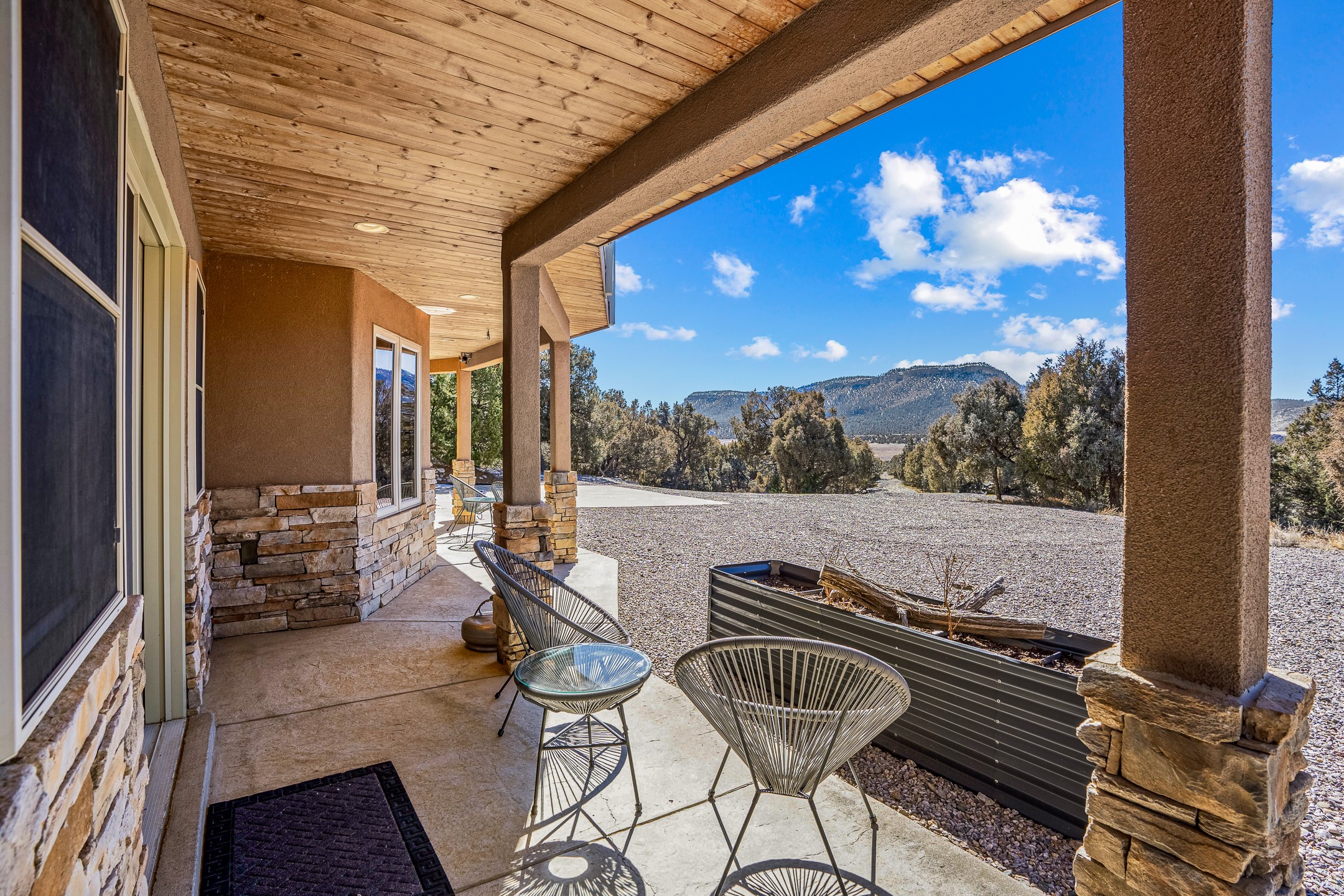 Los Ojos, New Mexico 87551, United States, 4 Bedrooms Bedrooms, ,3 BathroomsBathrooms,Residential,Active,89015