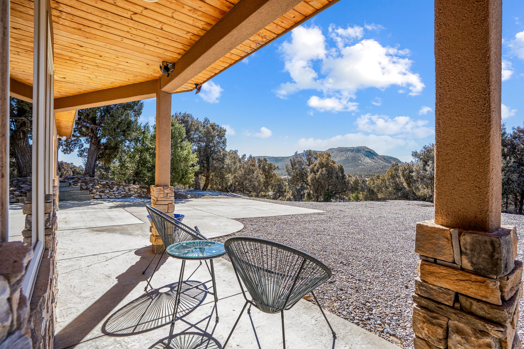 Los Ojos, New Mexico 87551, United States, 4 Bedrooms Bedrooms, ,3 BathroomsBathrooms,Residential,Active,89015