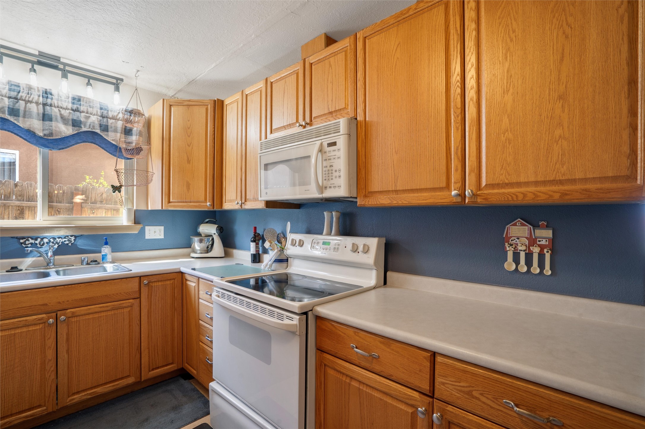 2416 Avenida De Las Campanas, Santa Fe, New Mexico image 23