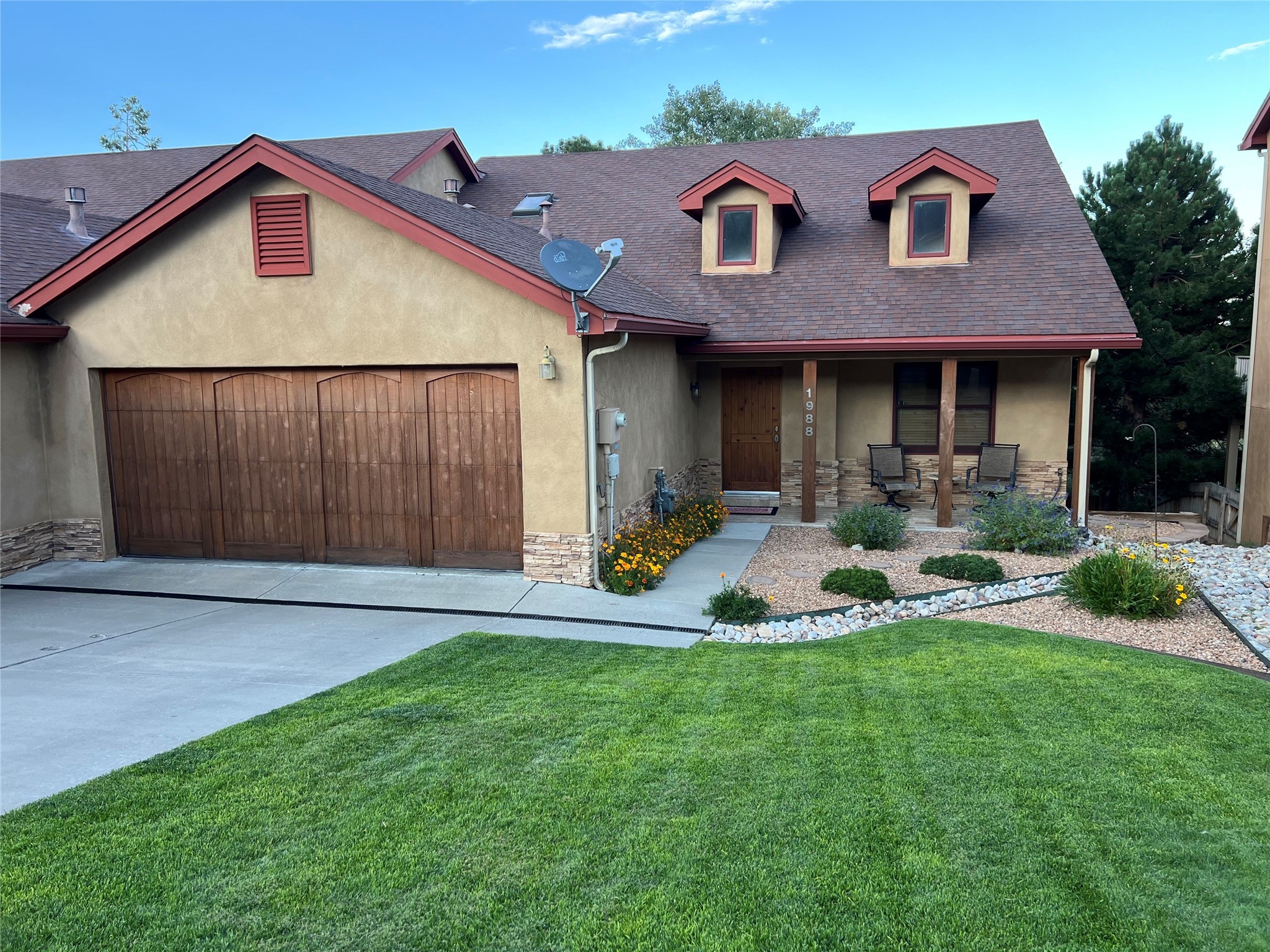 1988 Elderberry St, Los Alamos, New Mexico image 1