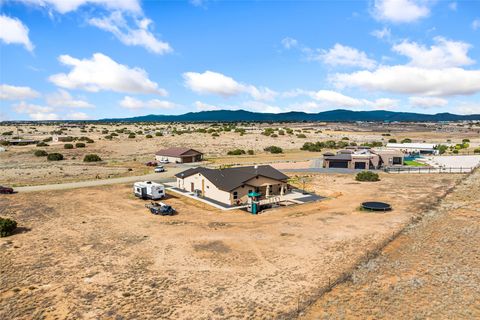 Tiny photo for 8 E Serena Lane, Santa Fe, NM 87508 (MLS # 202602806)