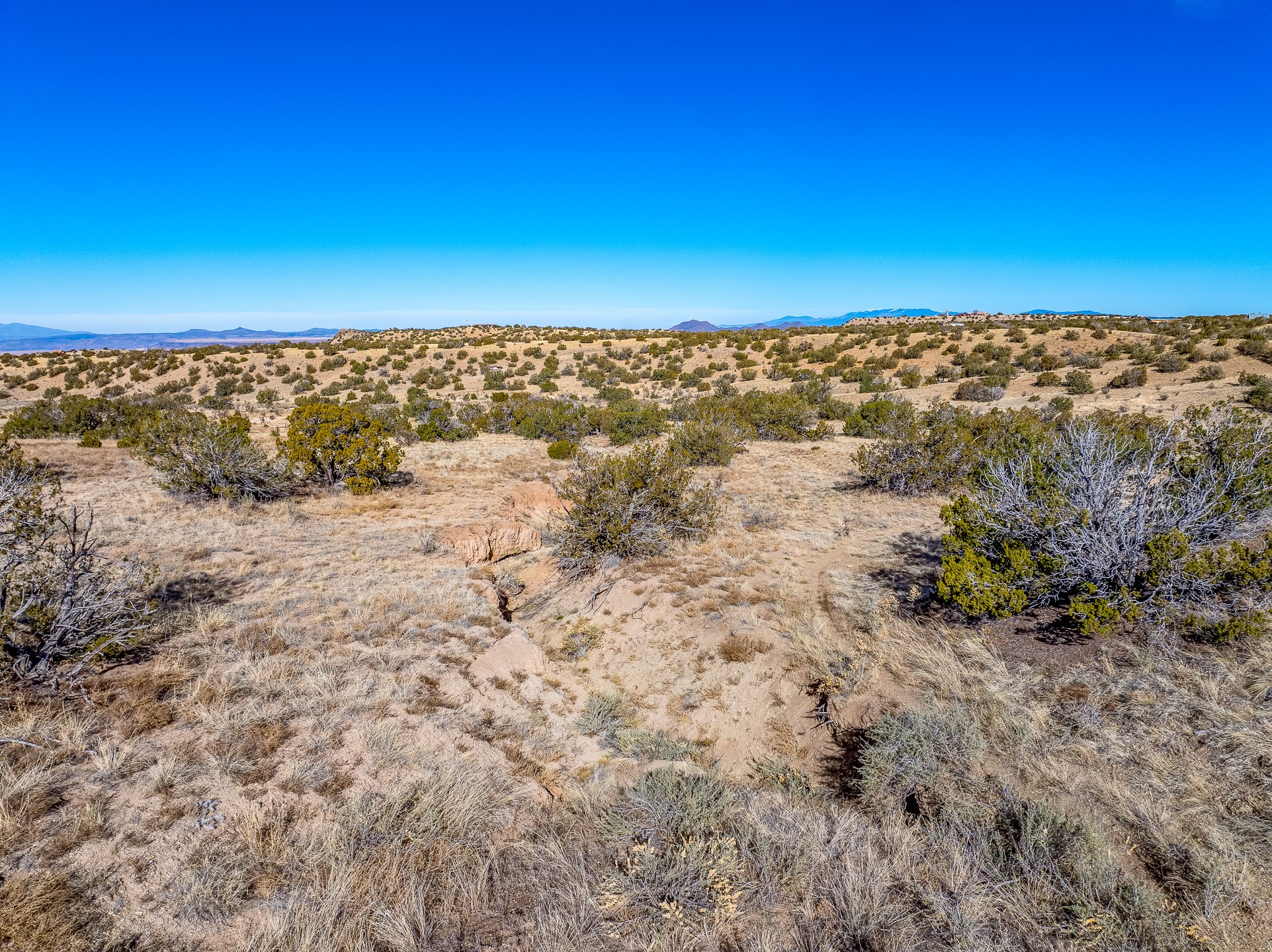 107 Sendero De Toho, Madrid, New Mexico image 12