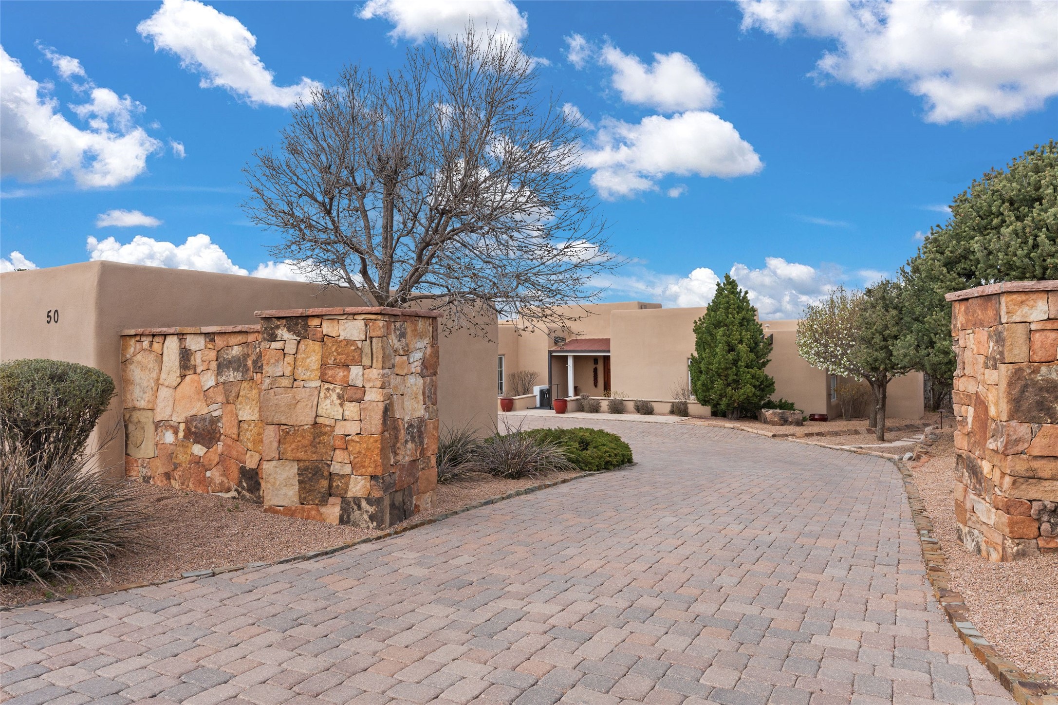 50 Paseo Aragon, Santa Fe, New Mexico image 9