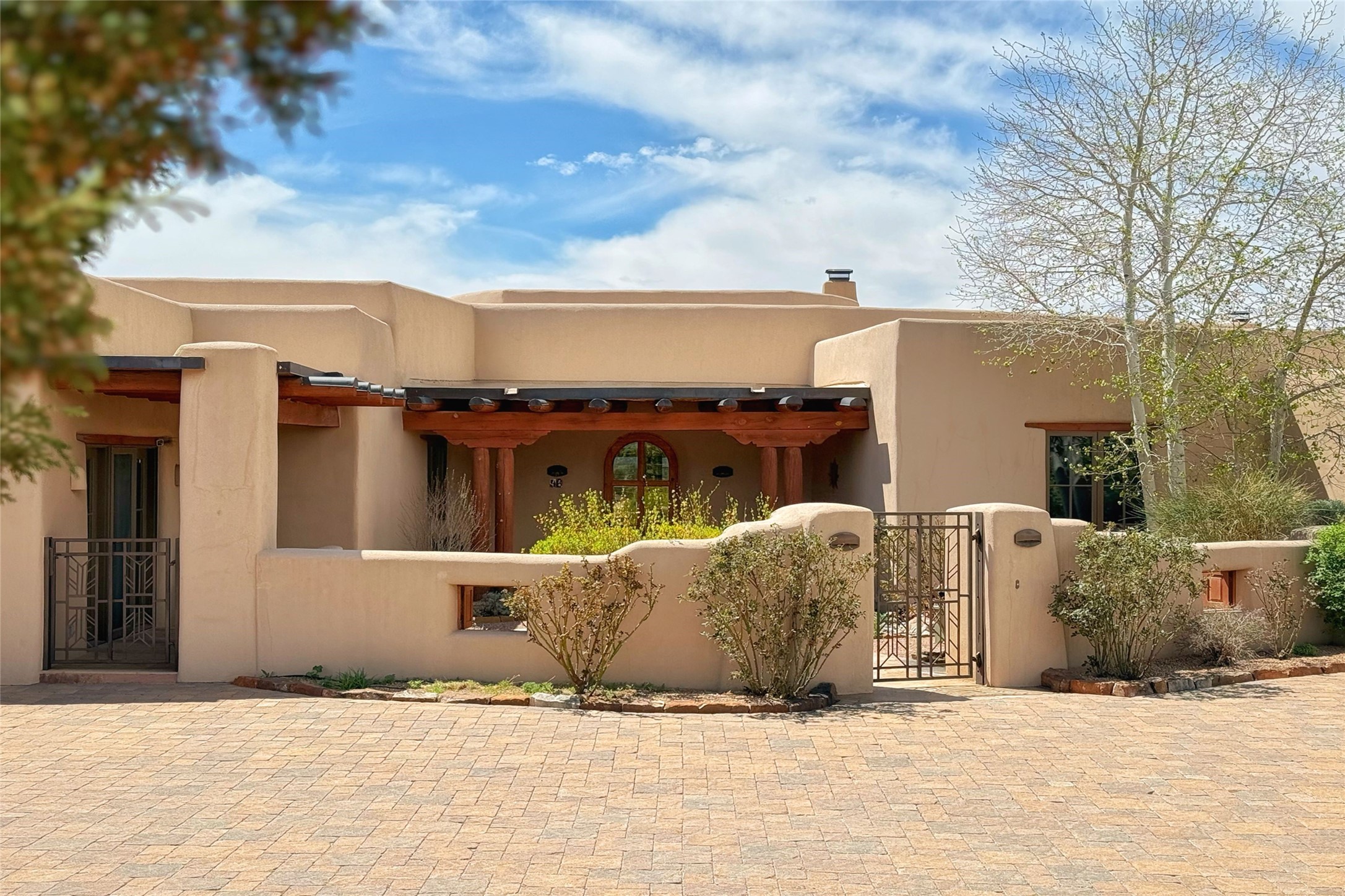 46 Via Pampa, Santa Fe, New Mexico image 1