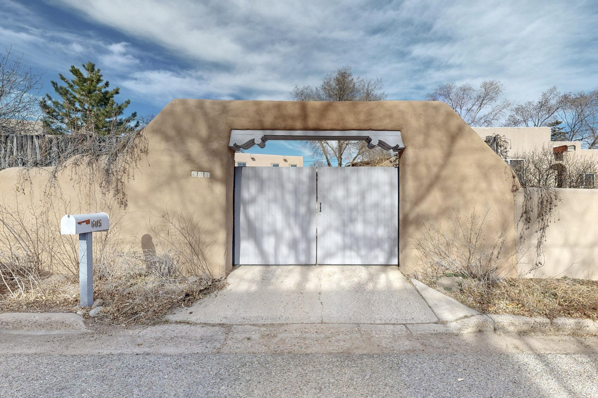 610 Rio Grande Ave, Santa Fe, New Mexico image 31