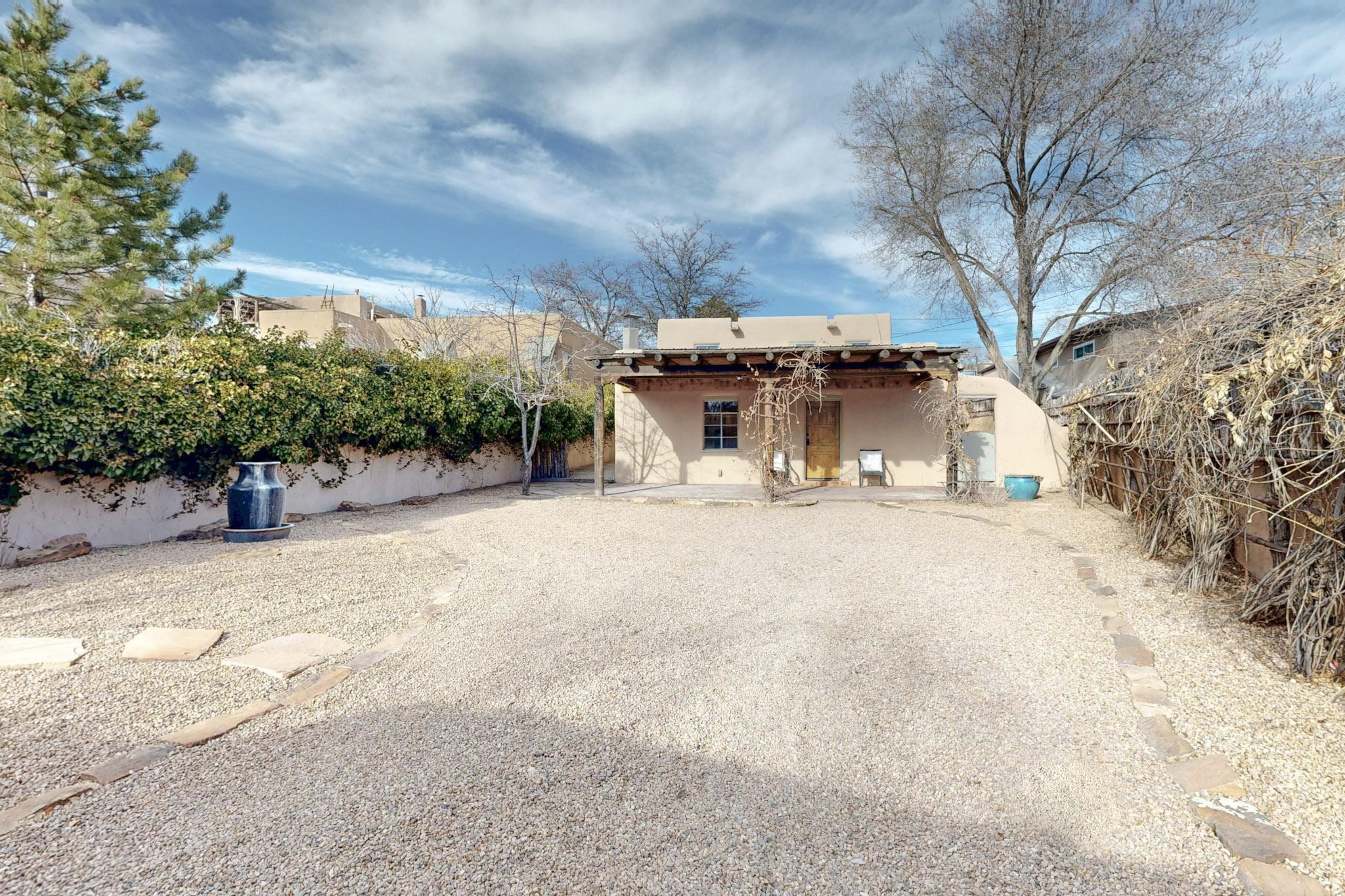 610 Rio Grande Ave, Santa Fe, New Mexico image 33