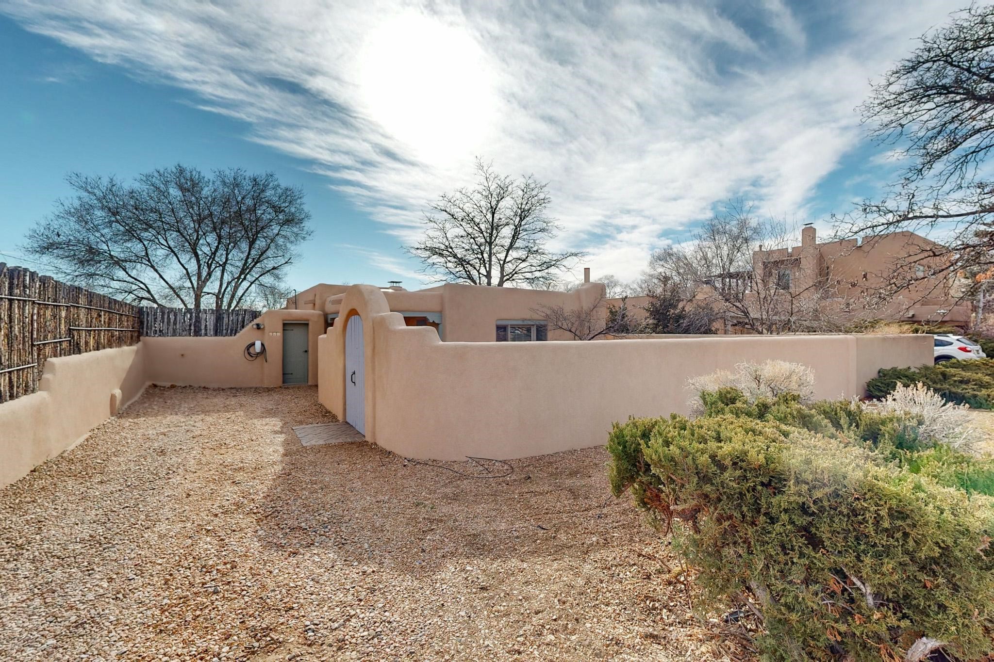 610 Rio Grande Ave, Santa Fe, New Mexico image 1