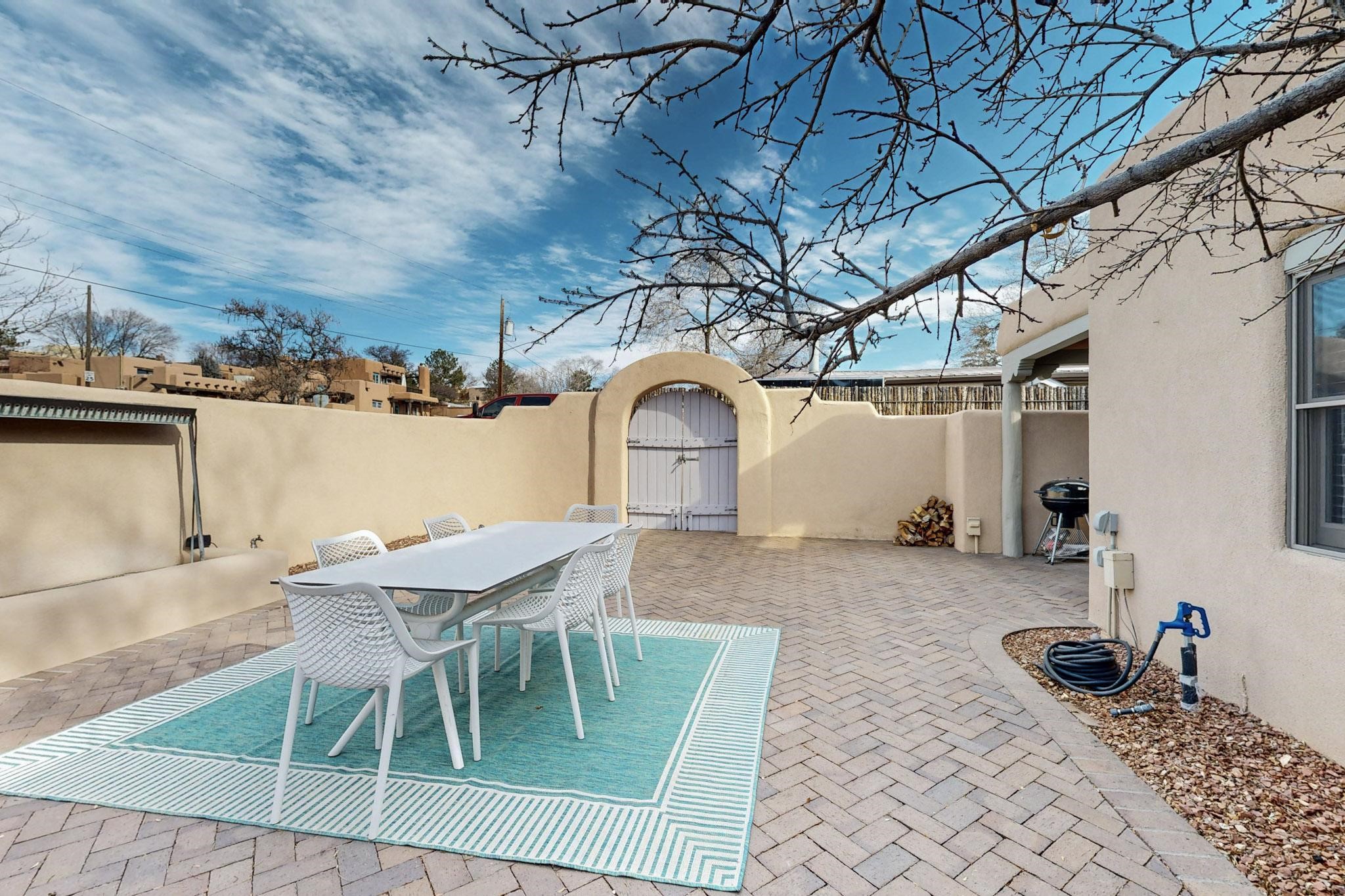 610 Rio Grande Ave, Santa Fe, New Mexico image 3