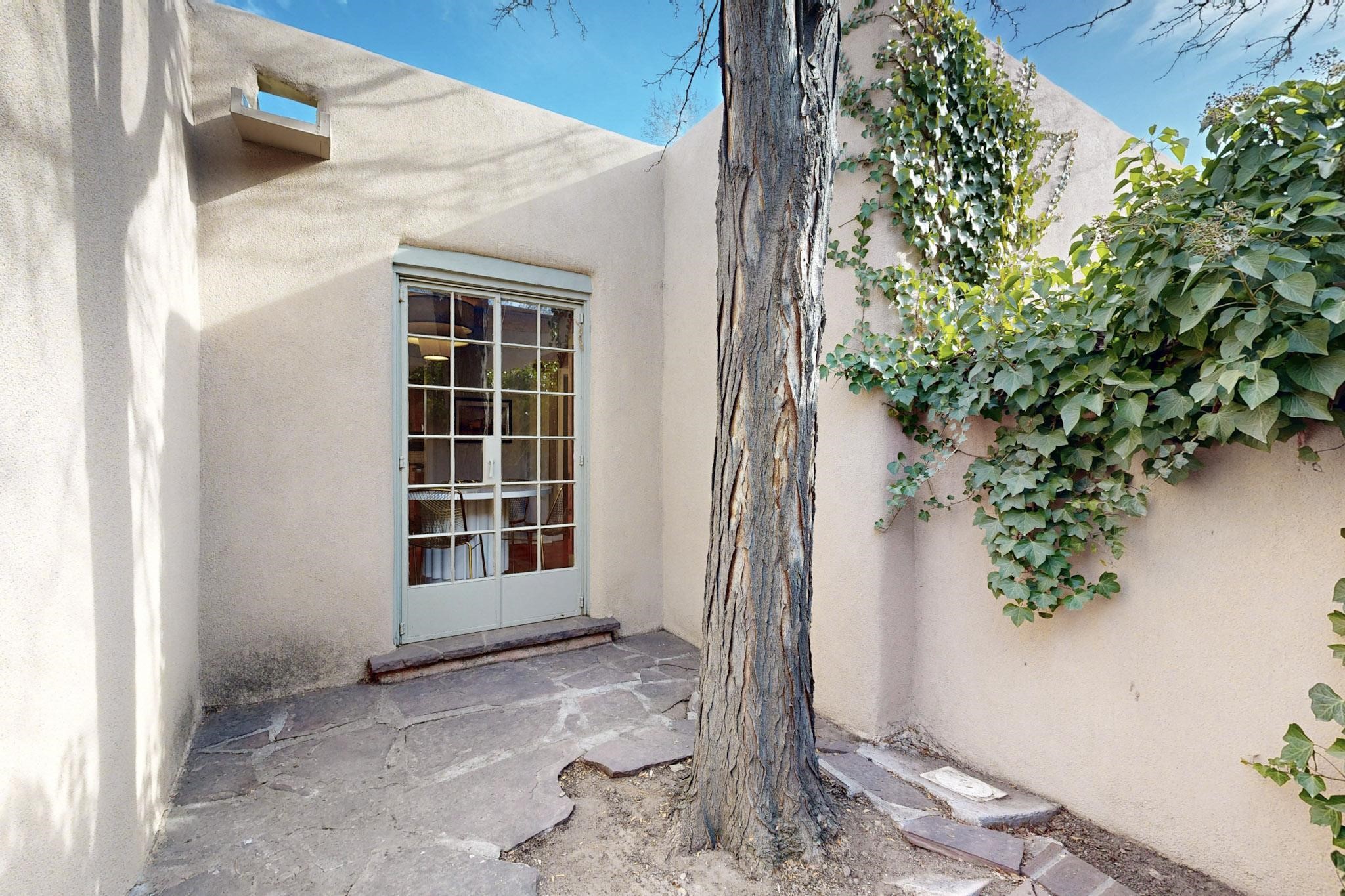 610 Rio Grande Ave, Santa Fe, New Mexico image 13