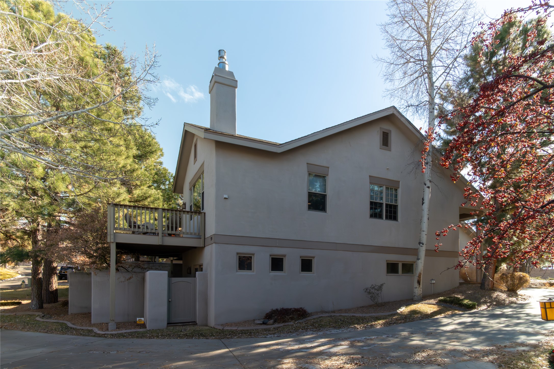 915 Circle Drive, Los Alamos, New Mexico image 3