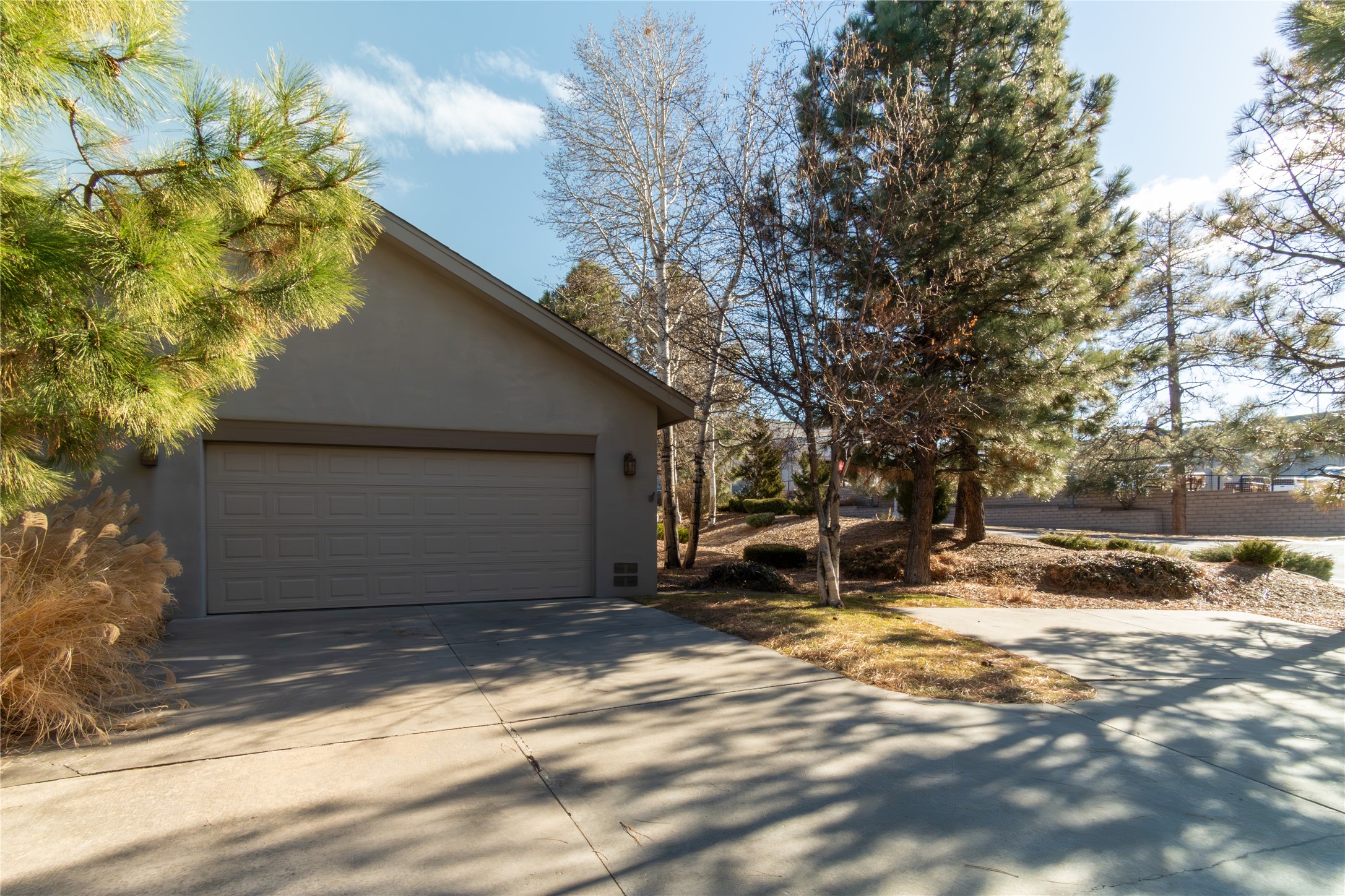 915 Circle Drive, Los Alamos, New Mexico image 2