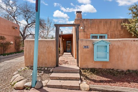 634 Canyon Santa Fe NM 87501