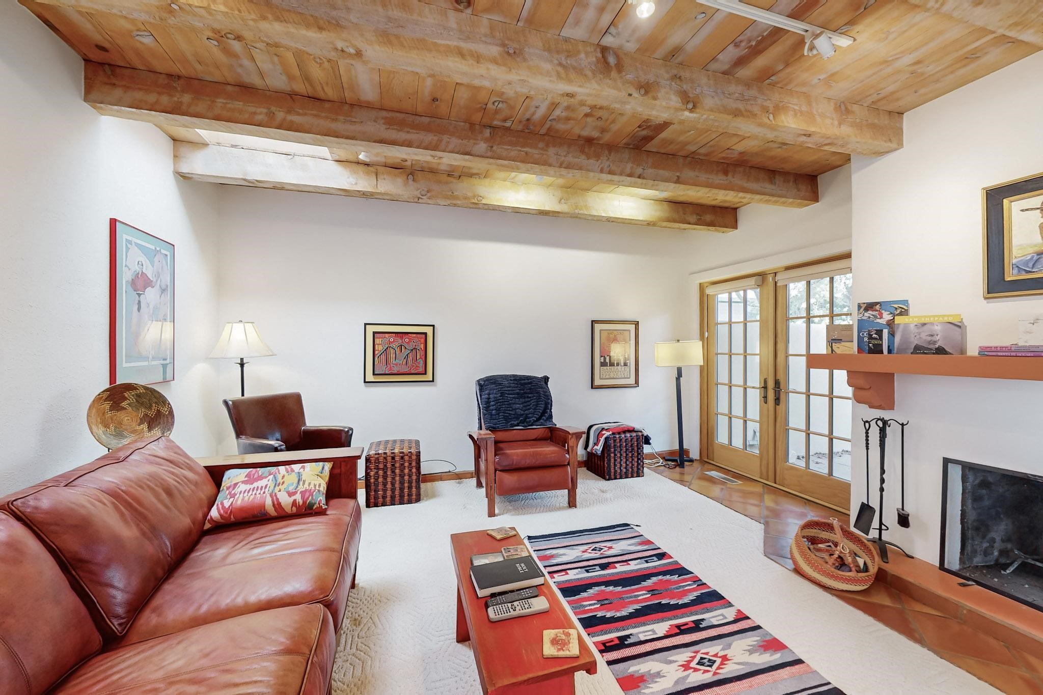 957 Los Lovatos Road, Santa Fe, New Mexico image 13