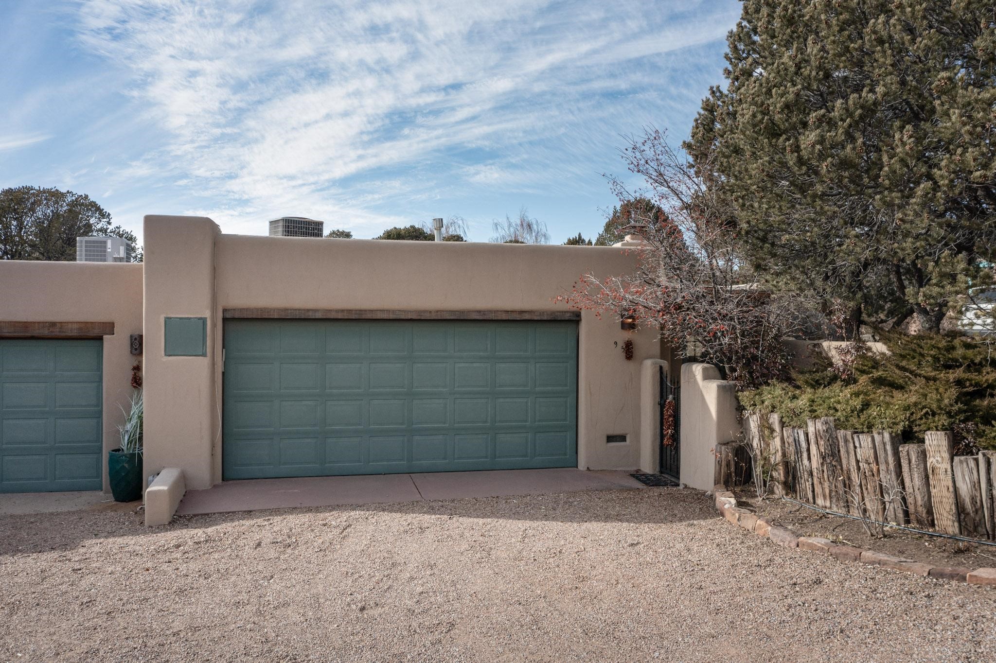 957 Los Lovatos Road, Santa Fe, New Mexico image 4