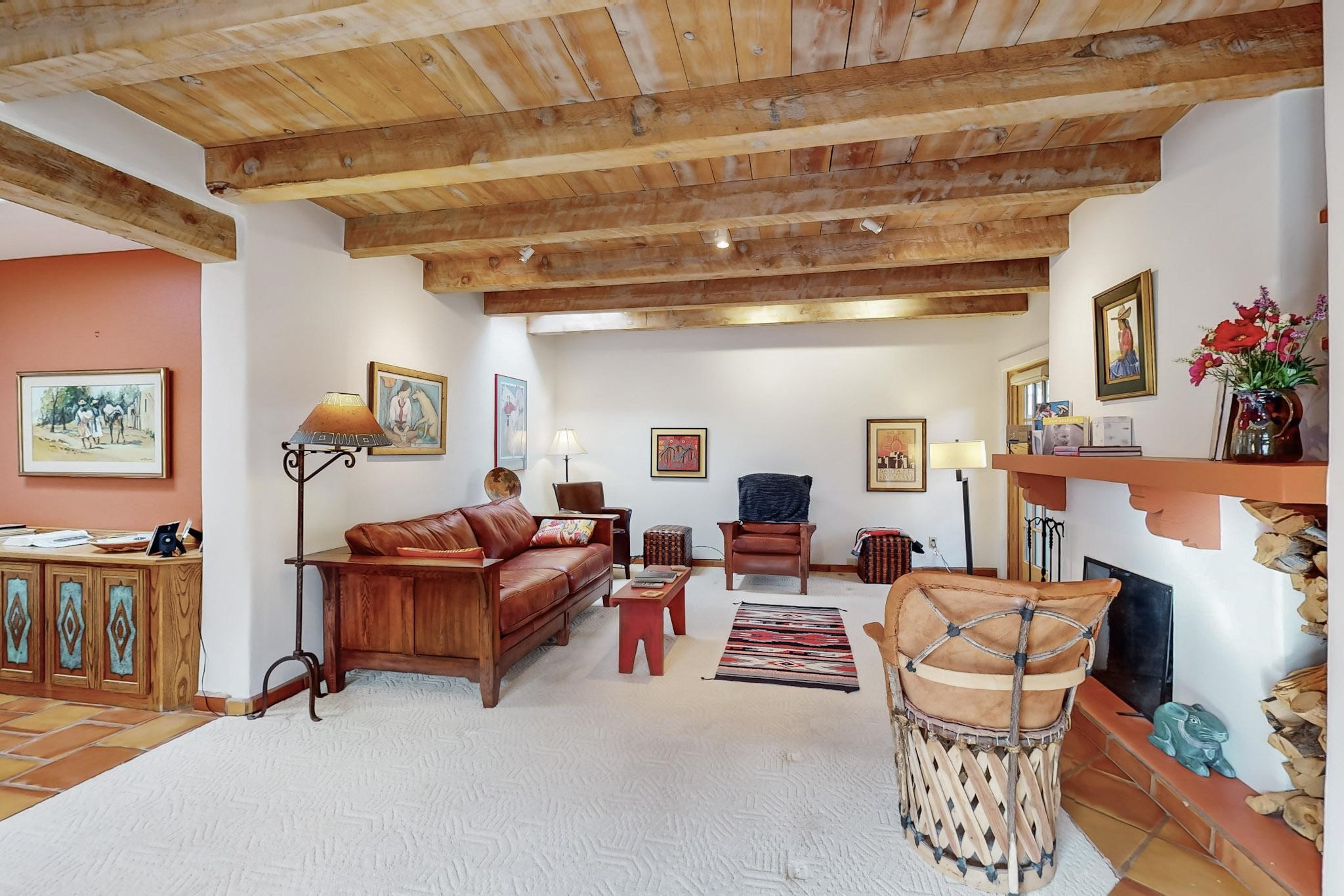 957 Los Lovatos Road, Santa Fe, New Mexico image 11