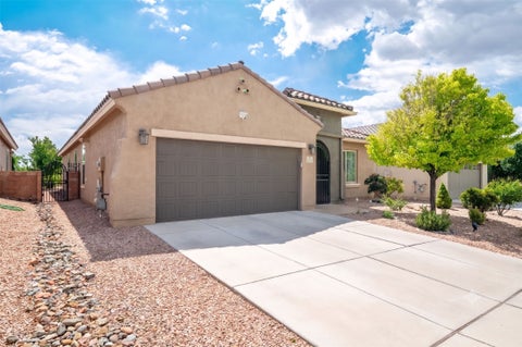 Homes For Sale - 4680 Hojas Verdes<br/> Santa Fe County, Santa Fe, NM 87507