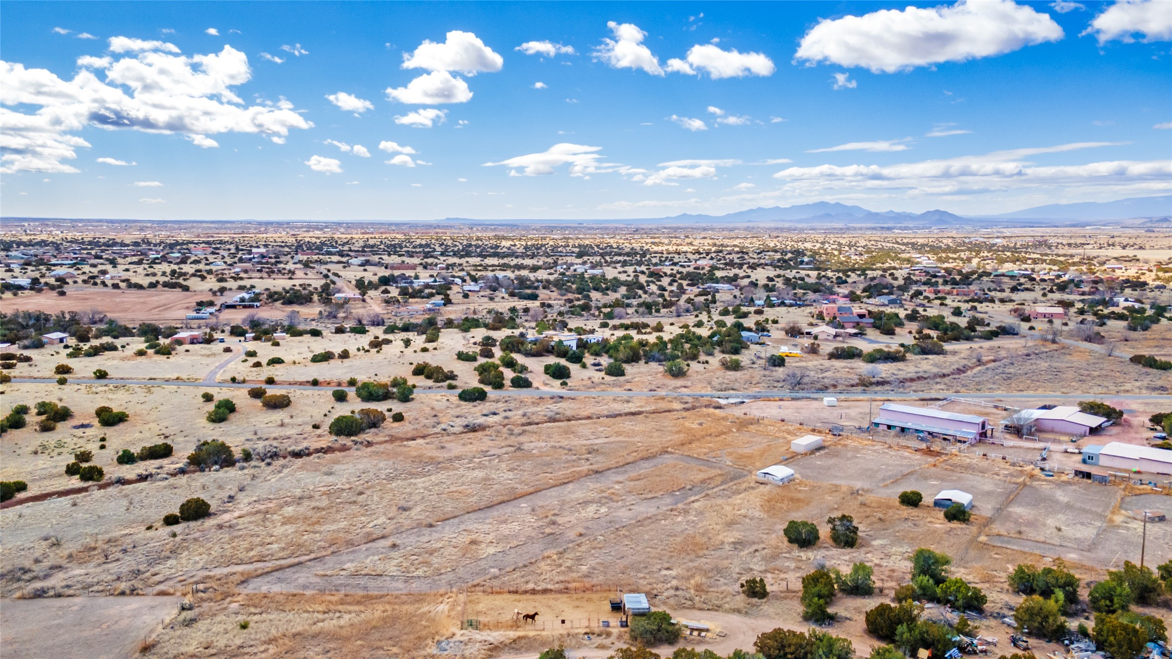 Santa Fe, New Mexico 87507, United States, 1 Bedroom Bedrooms, ,1 BathroomBathrooms,Residential,Pending,89882