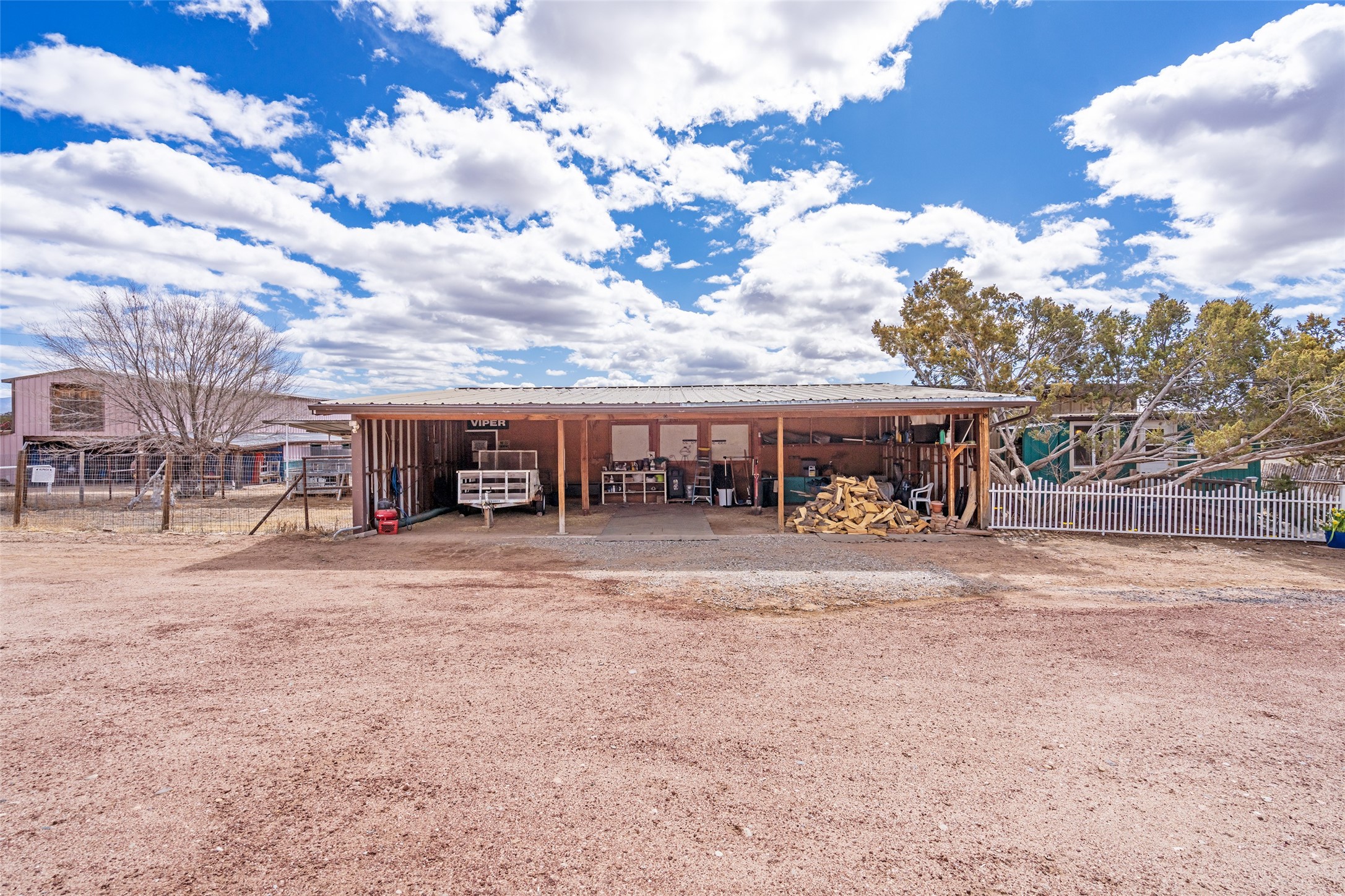 Santa Fe, New Mexico 87507, United States, 1 Bedroom Bedrooms, ,1 BathroomBathrooms,Residential,Pending,89882