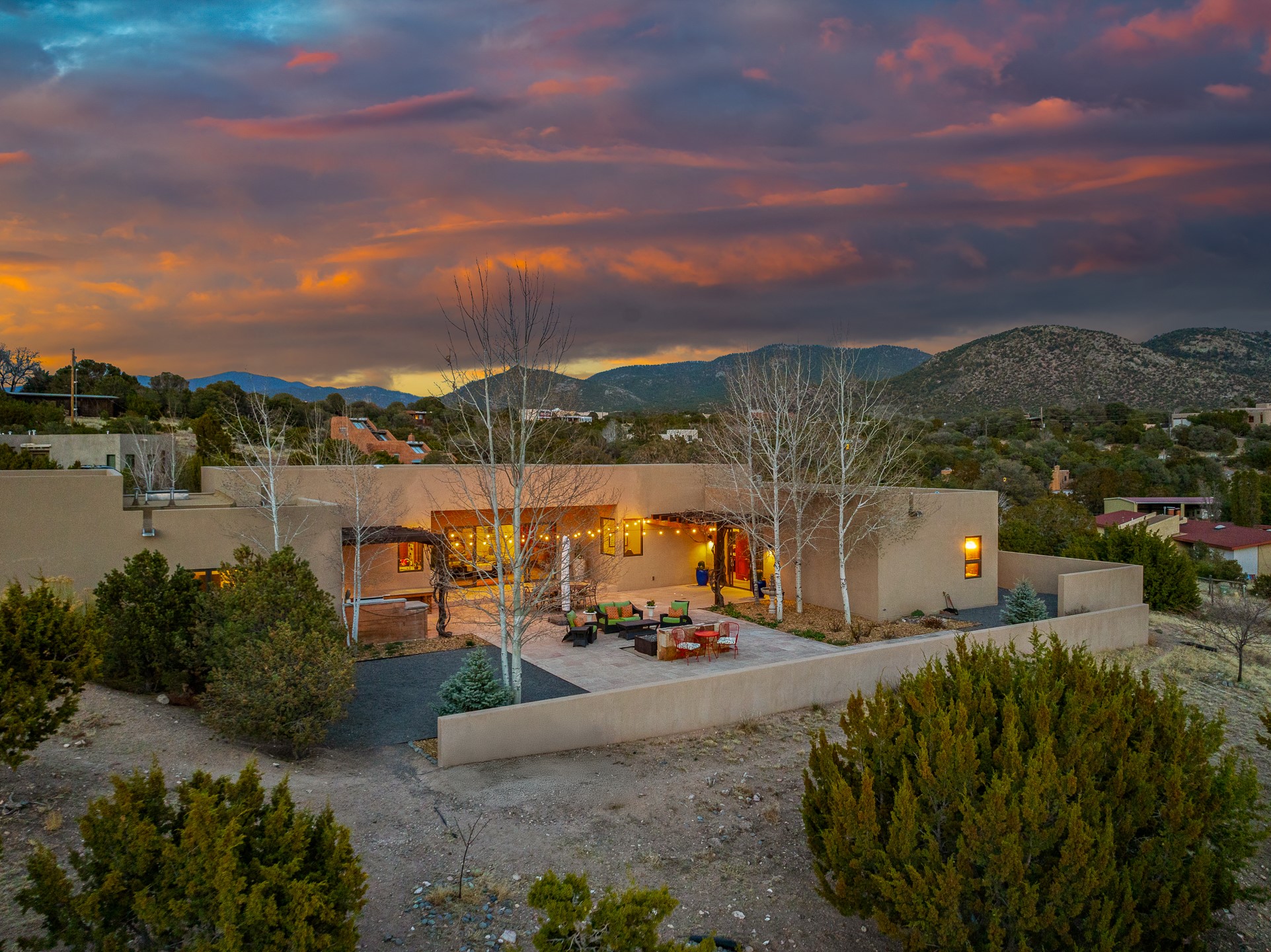 1858 Palacio Lane, Santa Fe, New Mexico image 1