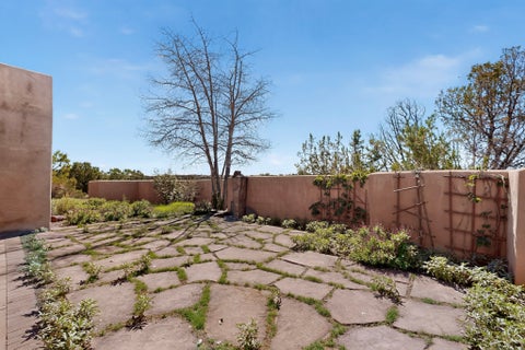 Tiny photo for 59 Balsa Rd RD, Santa Fe, NM 87508 (MLS # 202601448)