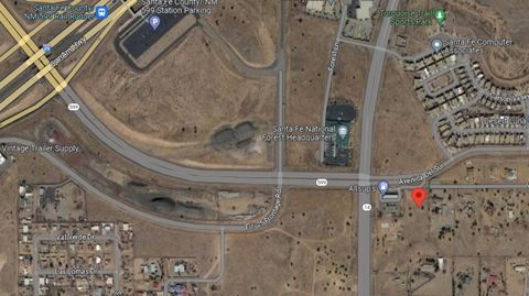 Photo of 8 Avenida Del Sur, Santa Fe, NM 87508 (MLS # 202338264)