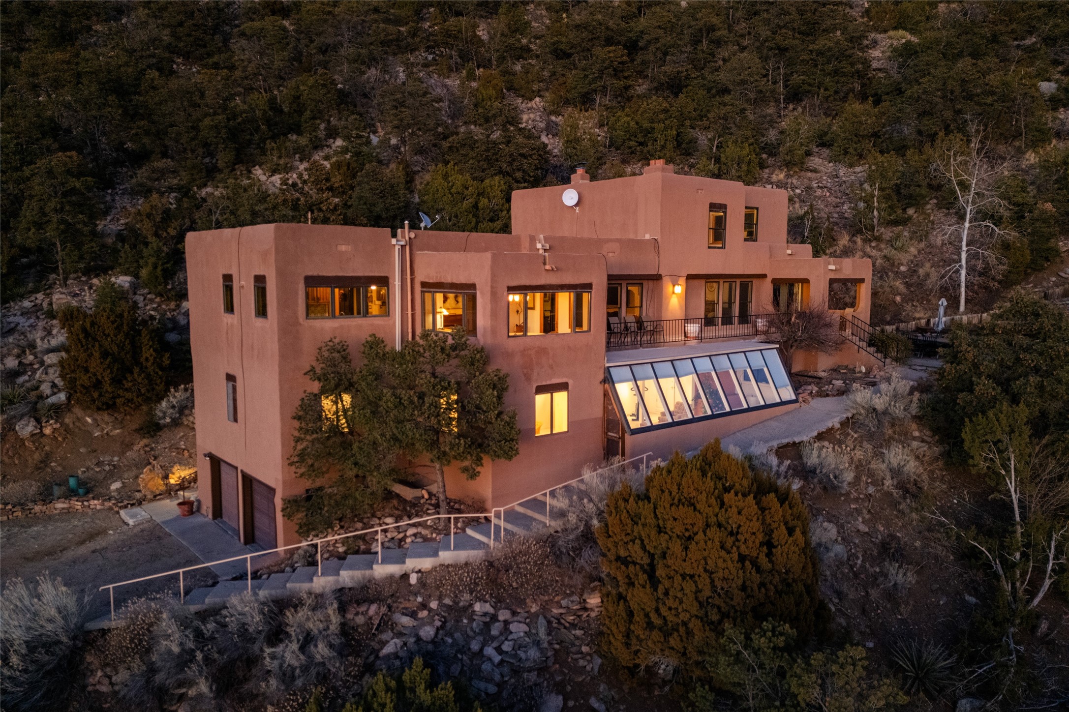 39 Overlook Road, Santa Fe, New Mexico image 3