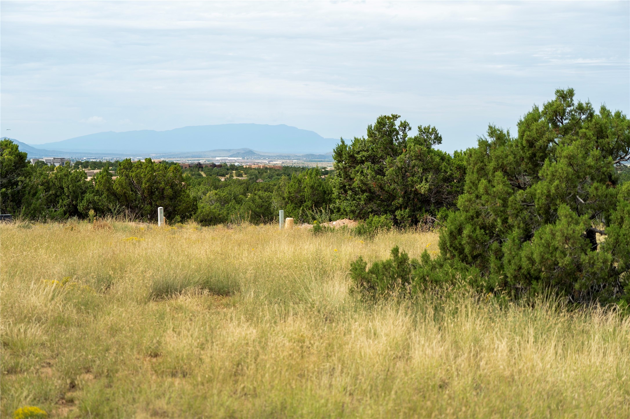 47 E Camino Del Cielo, Santa Fe, New Mexico image 3