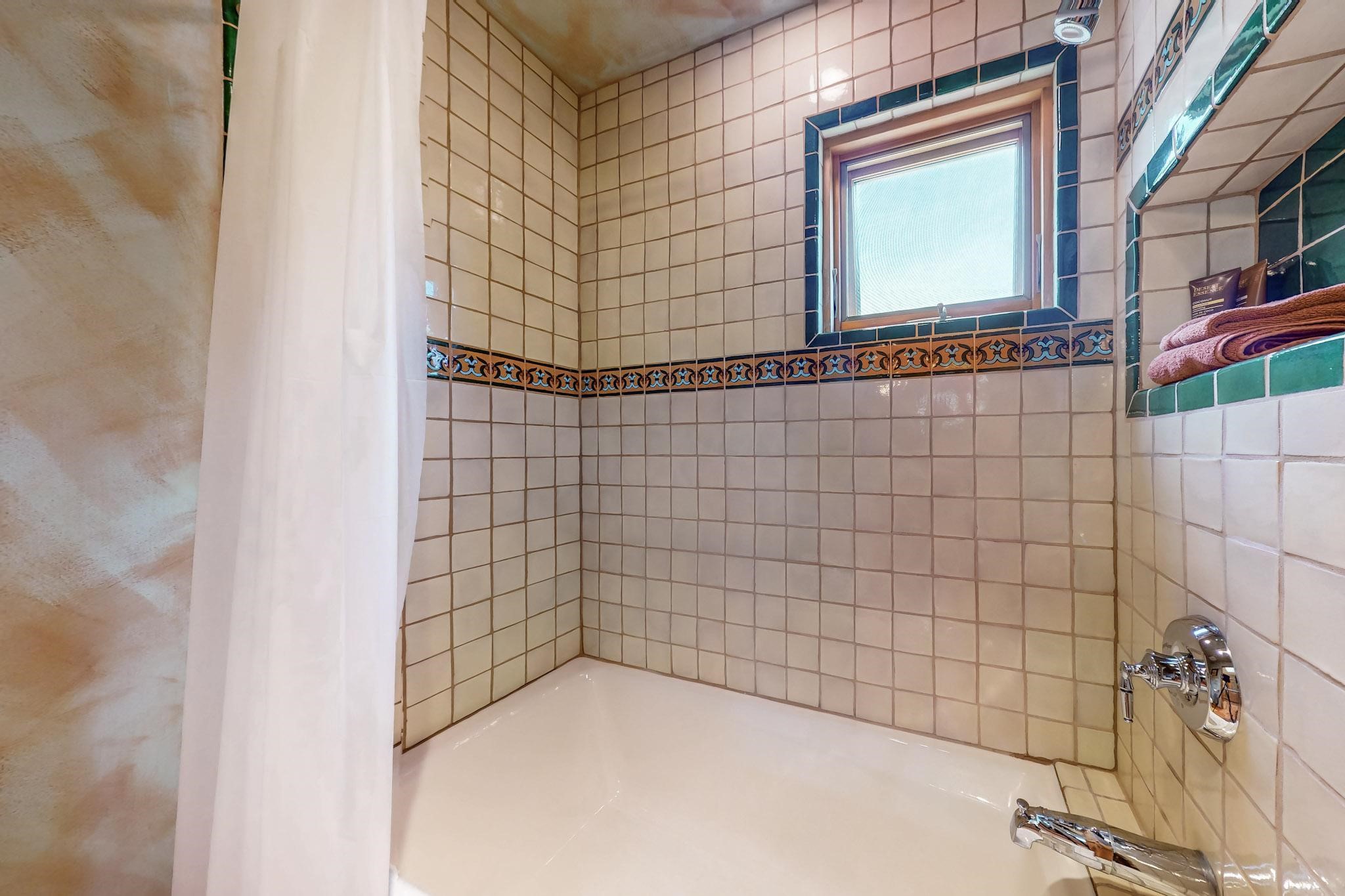 25 Old Santa Fe Way, Santa Fe, New Mexico image 32